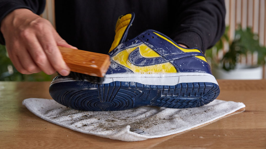 How To Clean Nike Dunk Low – Sneaker LAB